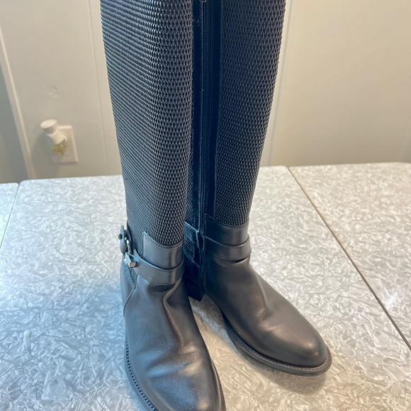 Aquatalia black knee high woven and leather, lug sole riding boots. Sz 7.5 - Picture 9 of 11